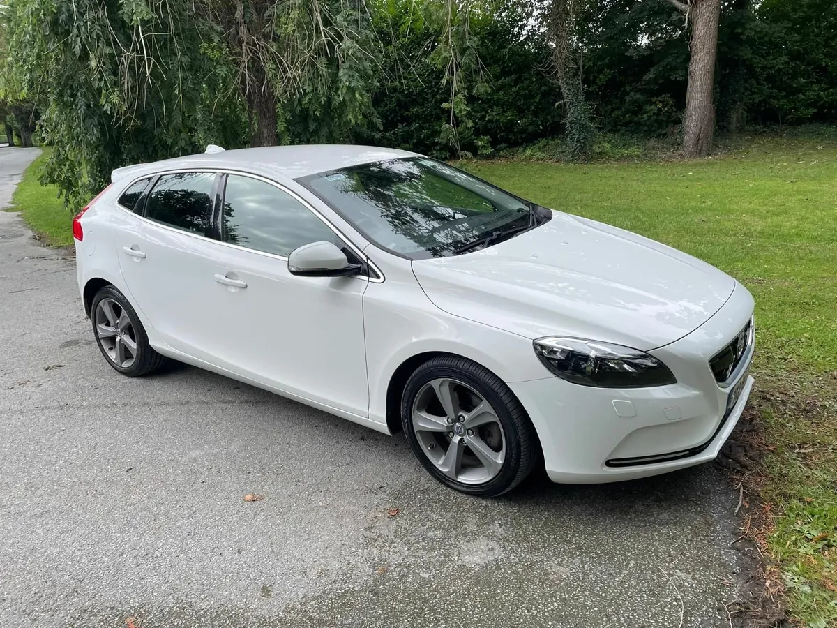 Volvo V40 2014 - Image 3