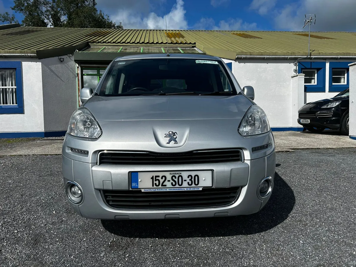 Wheelchair Car *Automatic* - Image 2