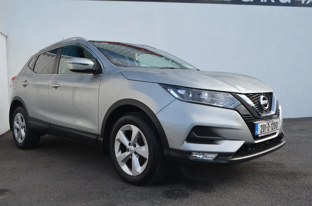 LOW MILEAGE HIGH SPEC PETROL SE-PAN ROOF - Image 1