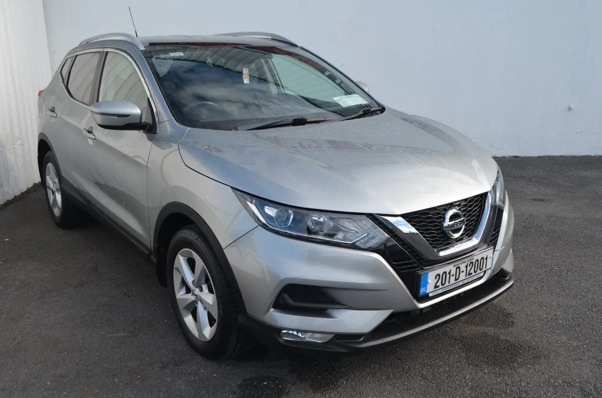 LOW MILEAGE HIGH SPEC PETROL SE-PAN ROOF - Image 3