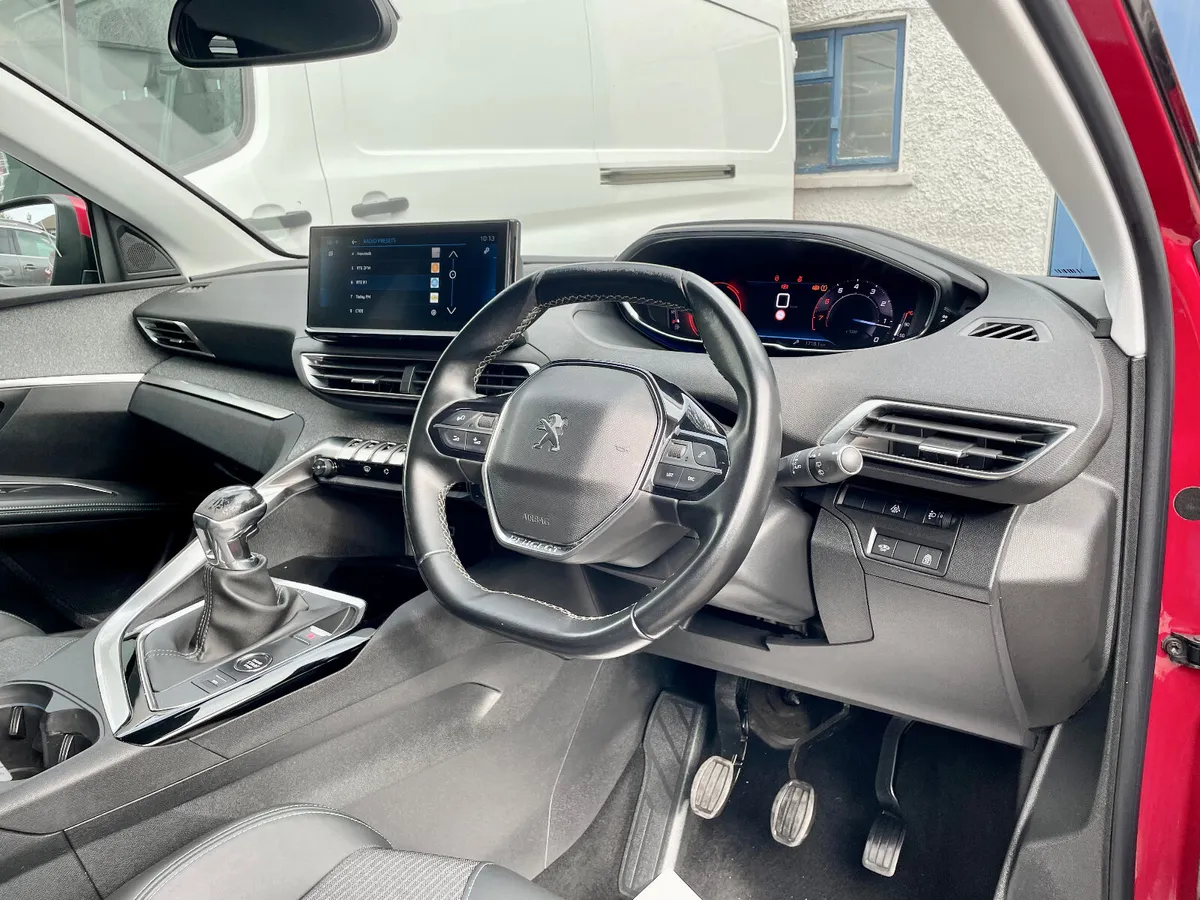 Peugeot 5008 Allure 1.2 Petrol Manual 7 Seat,2021 - Image 3