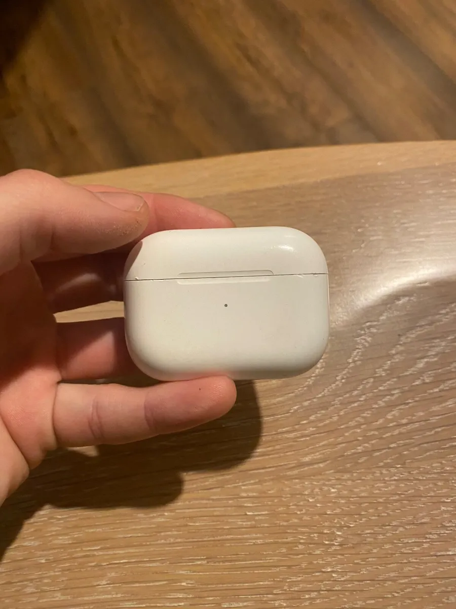 AirPods Pro 1st Gen - Image 2