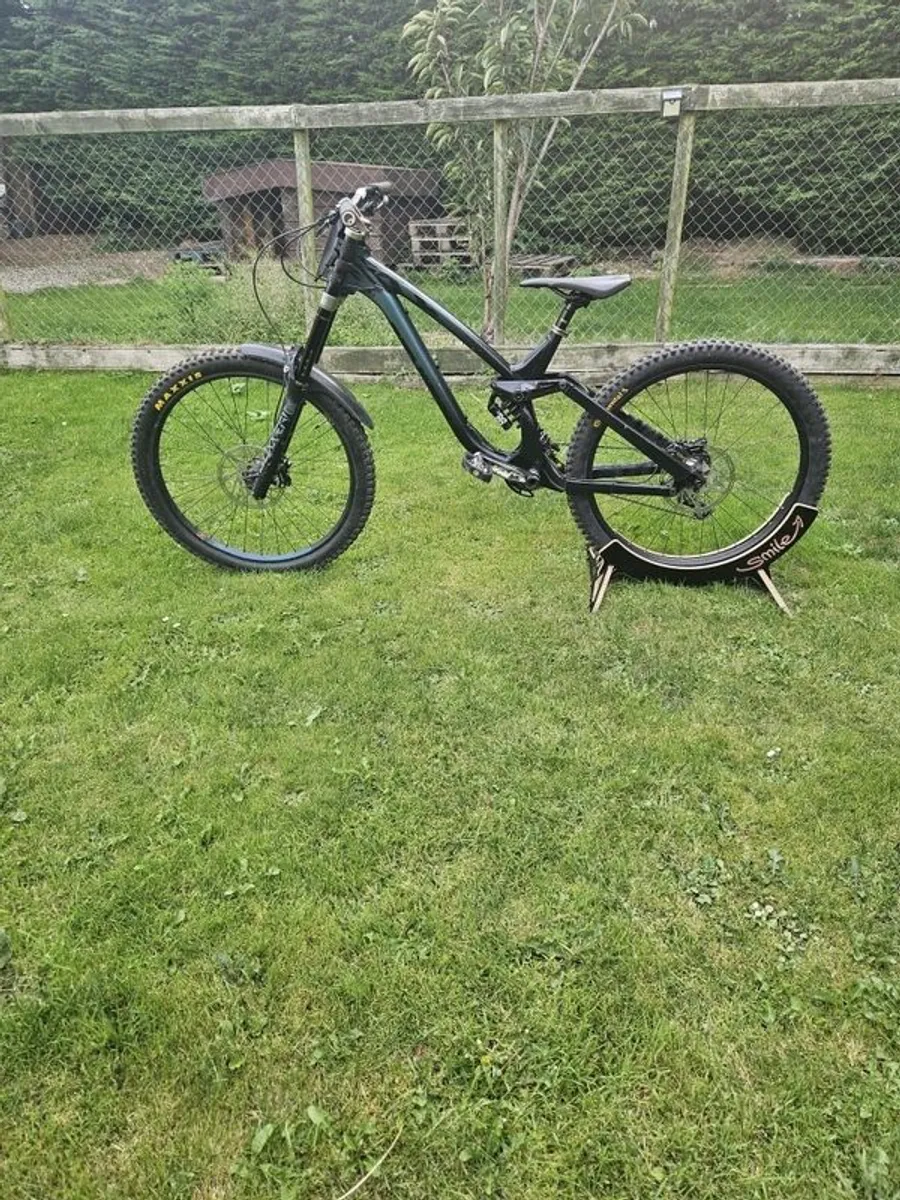Downhill mountain bike - Image 2