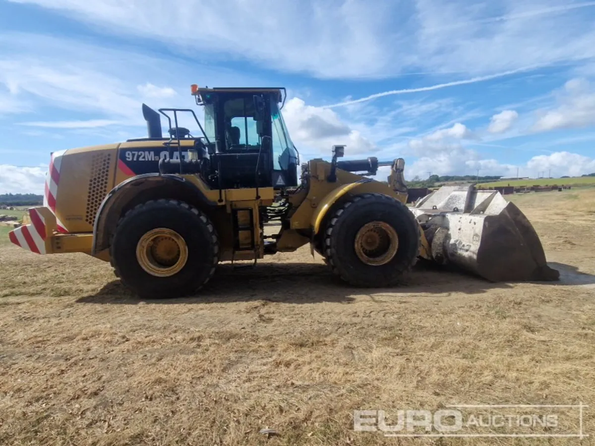 2015 CAT 972M - Image 4