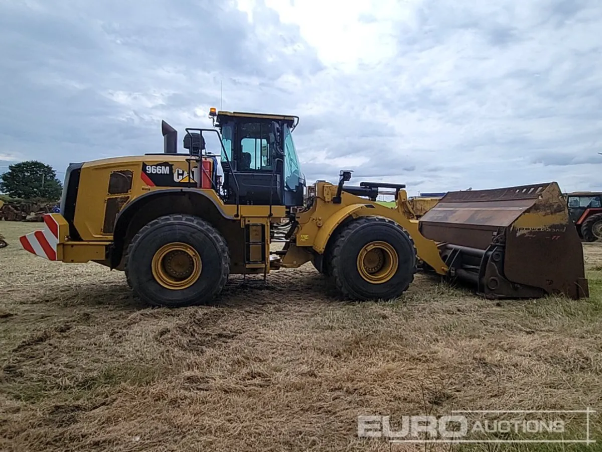 2017 CAT 966M - Image 4