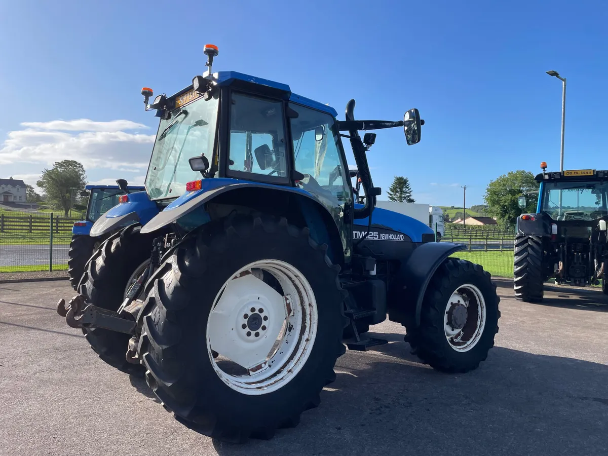 New Holland TM125 - Image 3