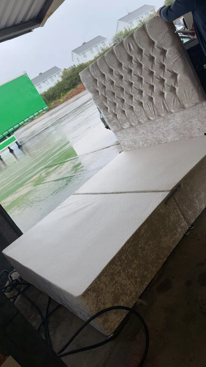 3 Crushed Velvet Divan Beds