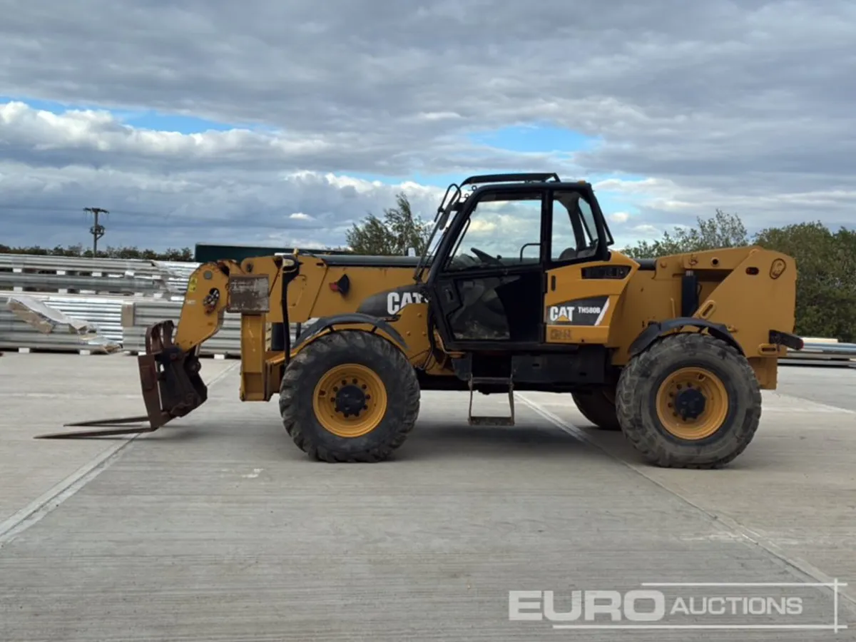CAT TH580B - Image 2