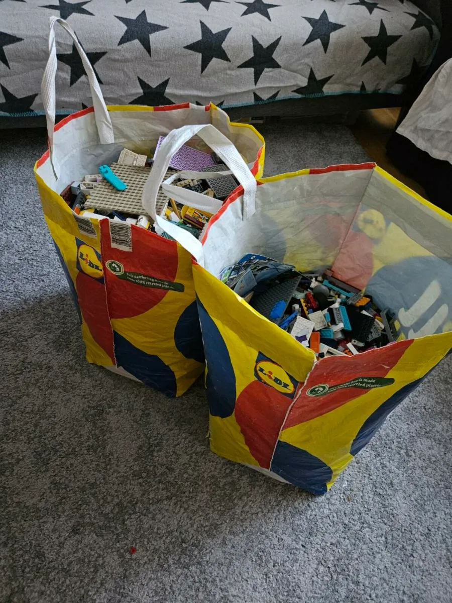 15kg genuine Lego parts. - Image 1