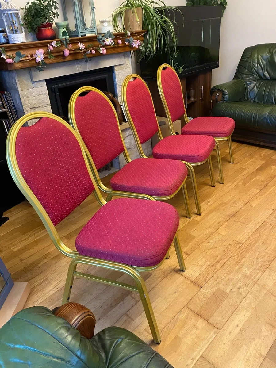 Set of 4 Red Chairs - Image 1