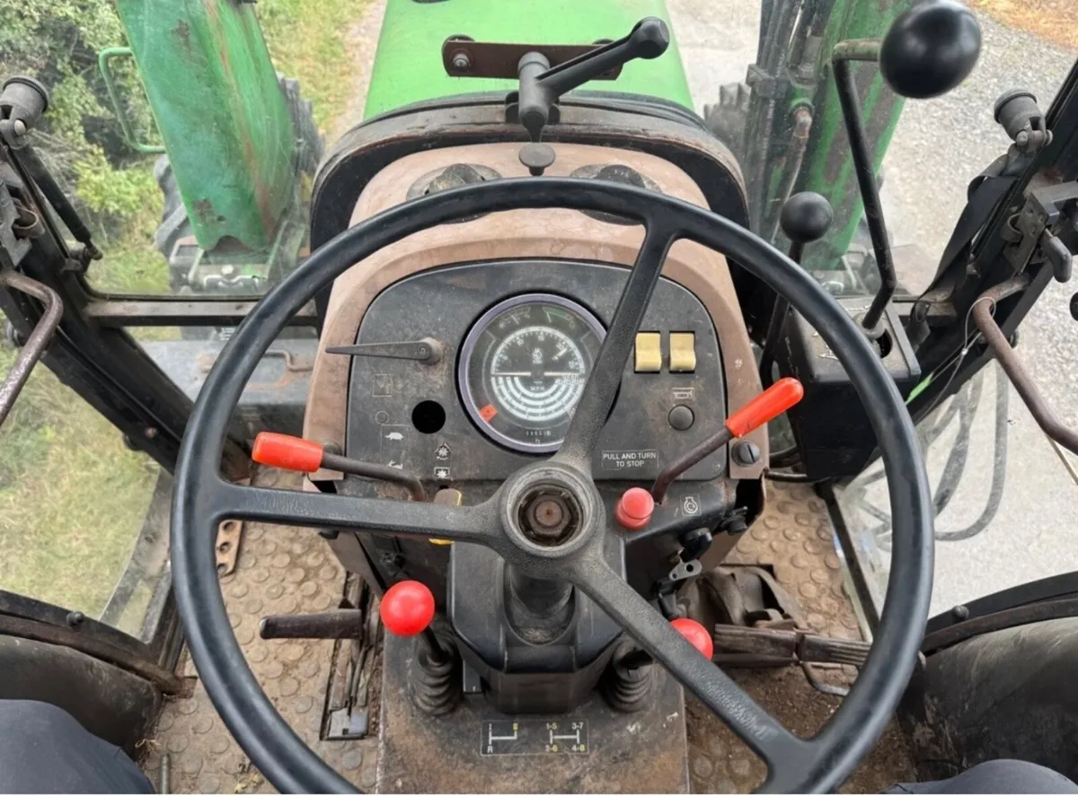 John Deere 2850 loader Tractor - Image 4
