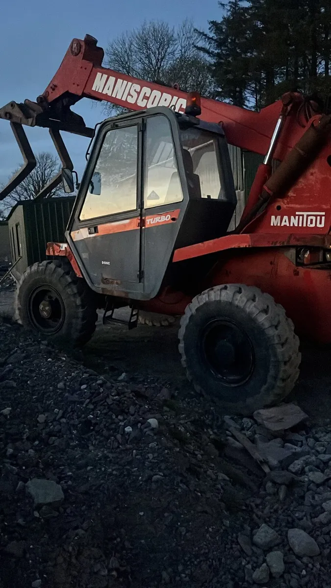 Manitou loader - Image 3