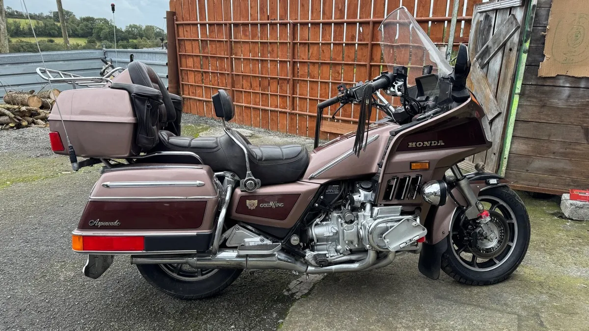 Honda Goldwing 1986 - Image 1