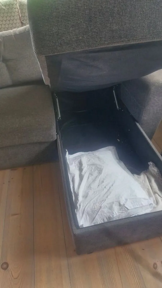 Sofa bed - Image 2