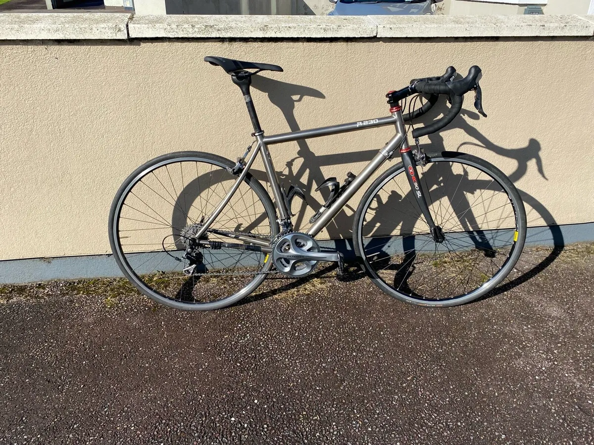 Lynskey R230 Ultegra/105 Mix + PowerMeter - Image 1