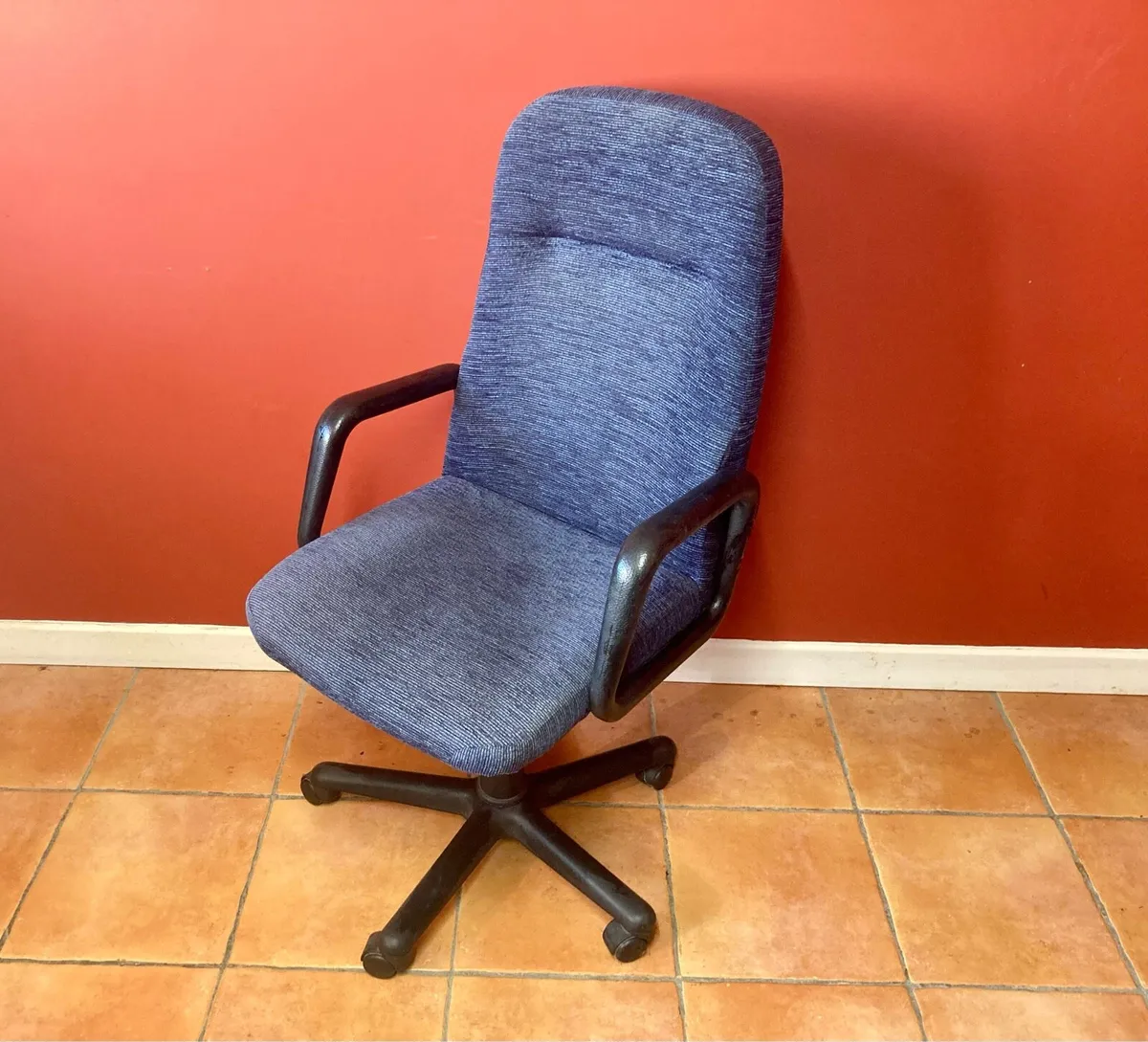 Comfortable Blue Office Chair - Image 1