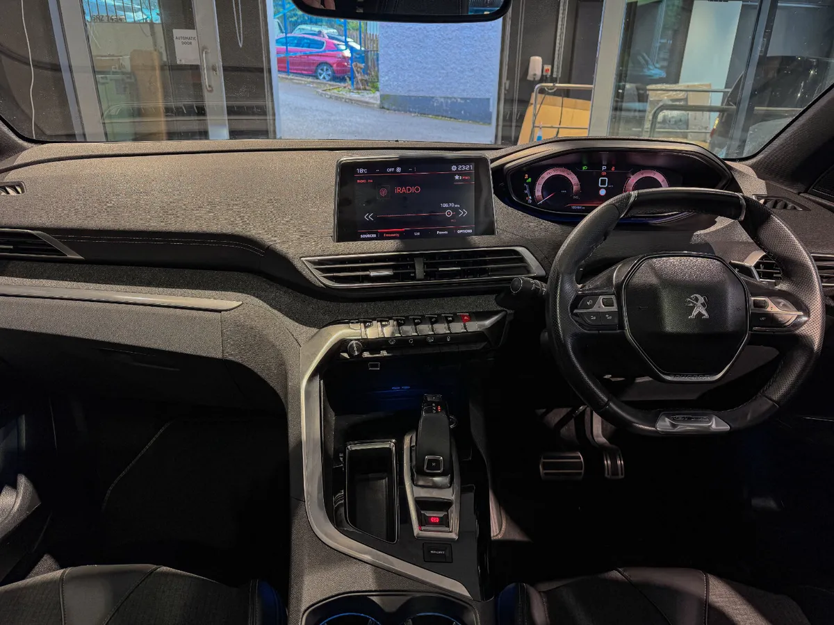 2018 Peugeot 3008 GT-Line 1.6 Blue HDI 120 Auto - Image 4