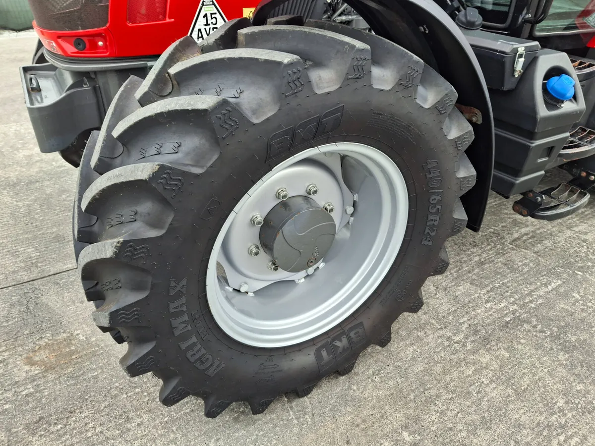 2020 Massey Ferguson 5709s 100hp Like New - Image 4