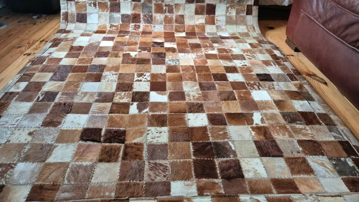 Genuine cowhide brown large rug - Image 3