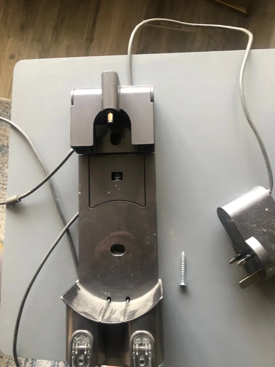 Dyson hoover charging unit