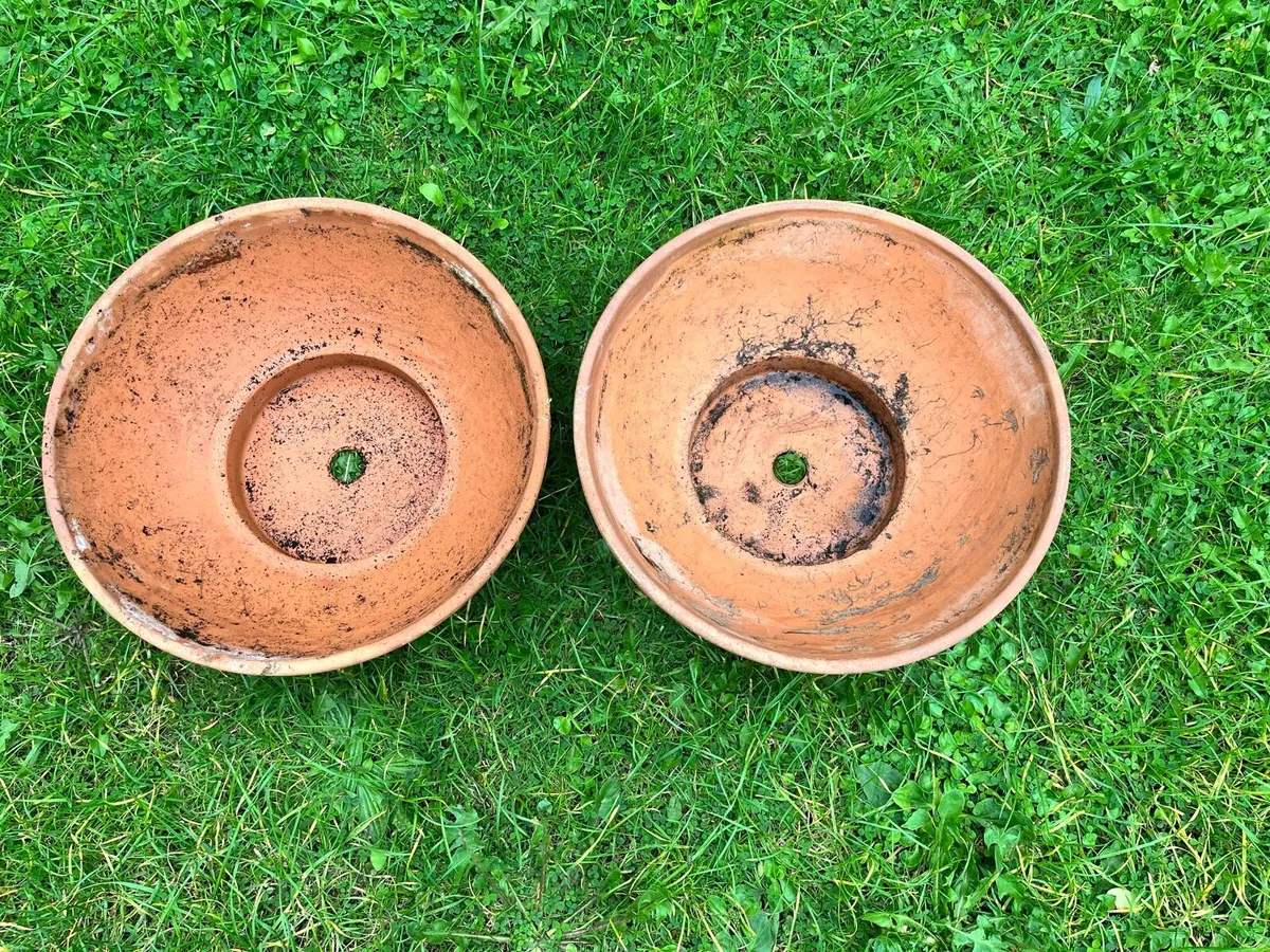 Two ceramic pots - Image 2