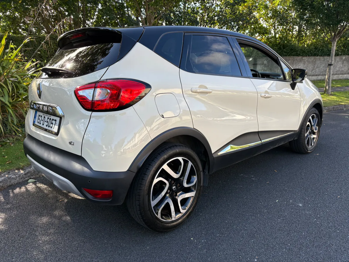STUNNING SIGNATURE LOW MILEAGE 2 KEYS - Image 2