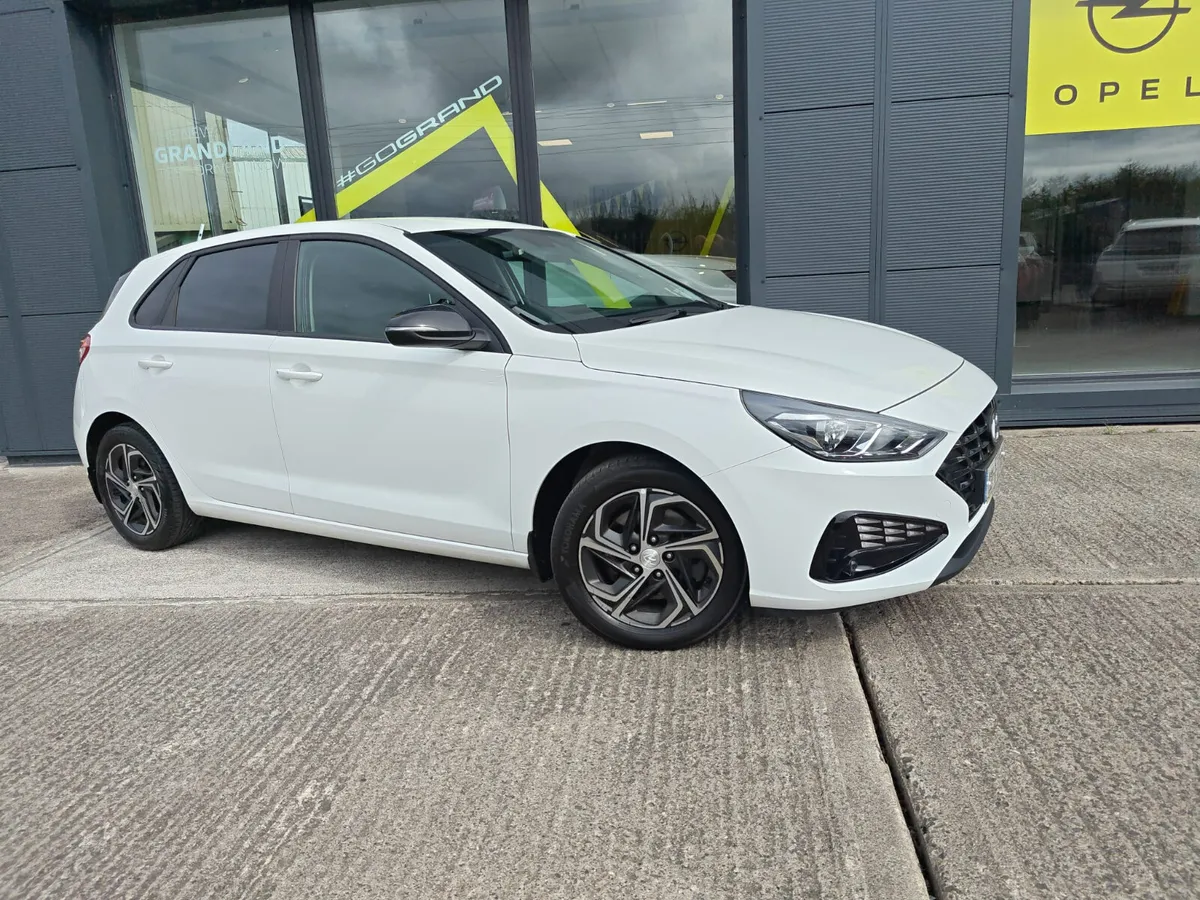 Hyundai i30 2022 - Image 3