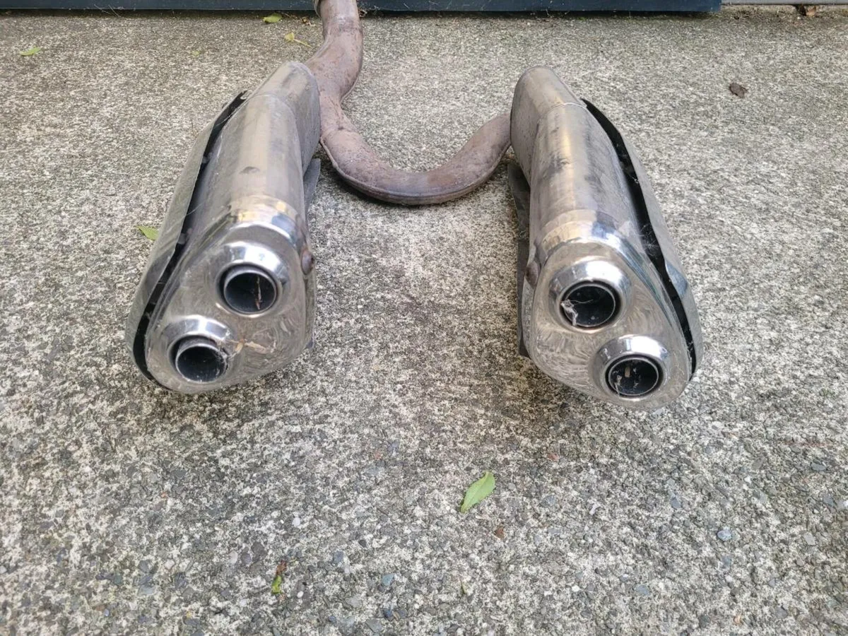 2004 VFR 800 Exhaust - Image 1