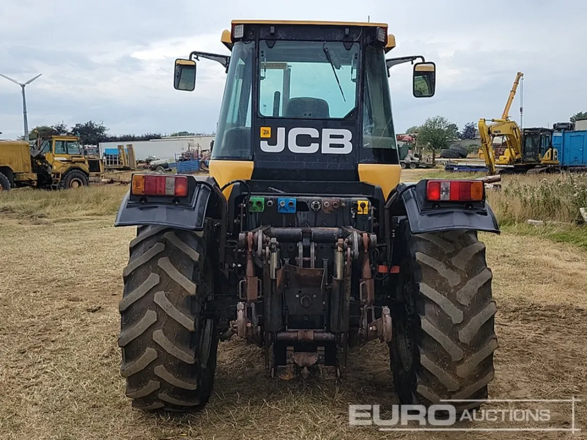 JCB FASTRAC 2135 - Image 3