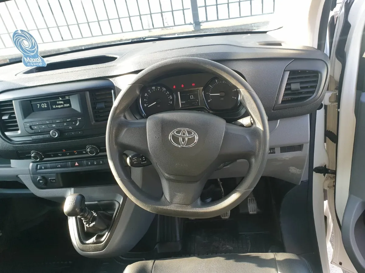 Toyota Proace 2020 - Image 2