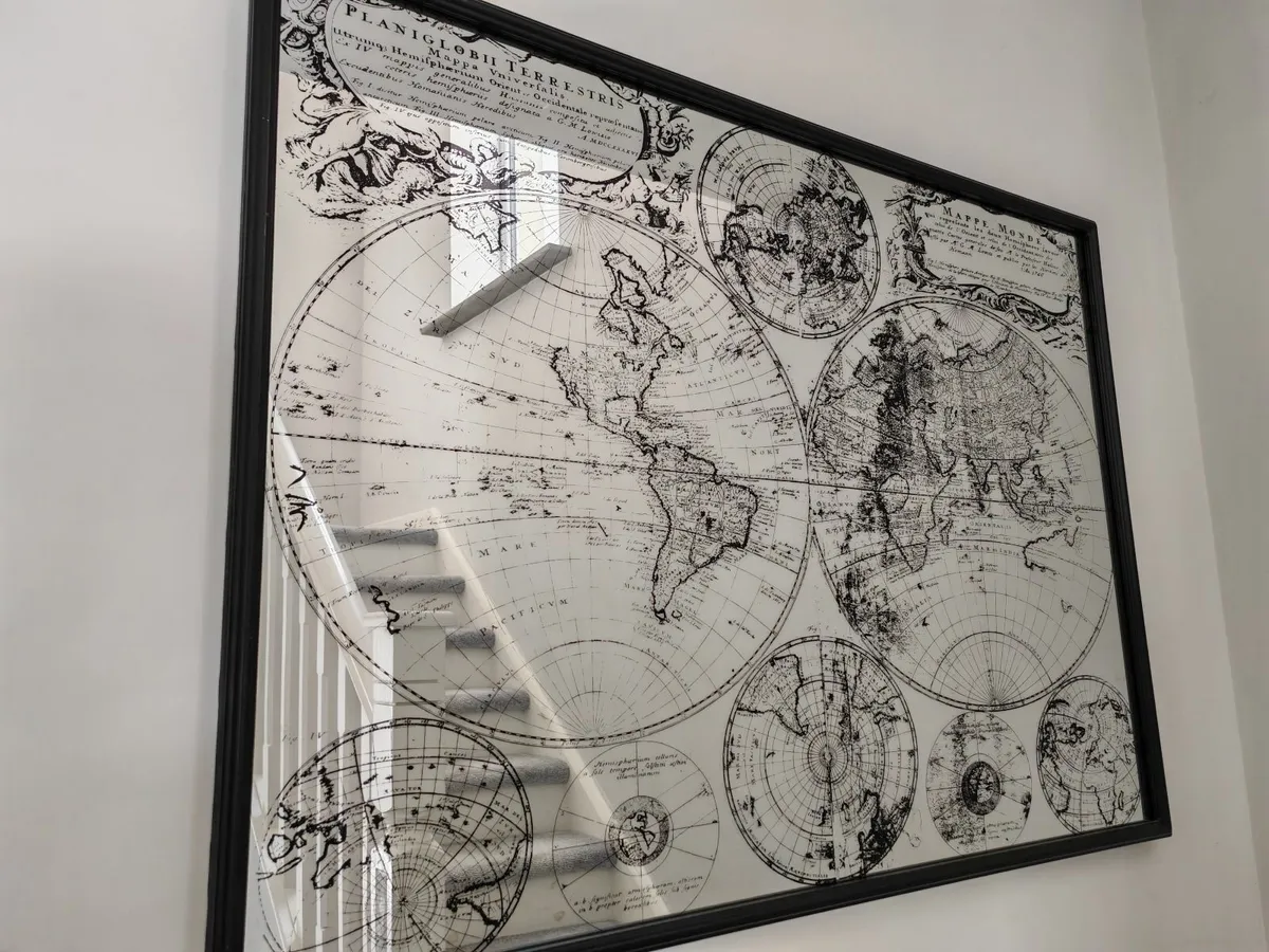 Wall mirror with print - Image 2