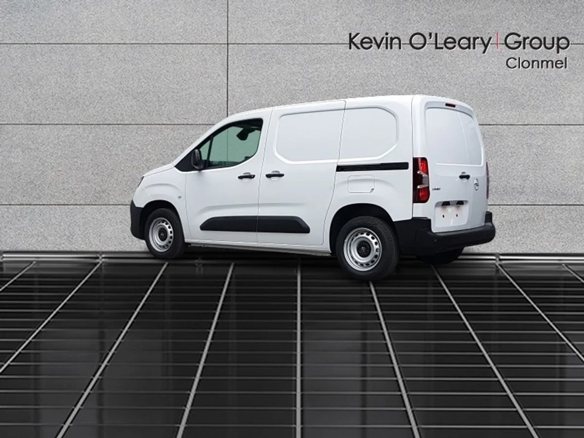 Opel Combo Cargo Komfort Van - Image 3