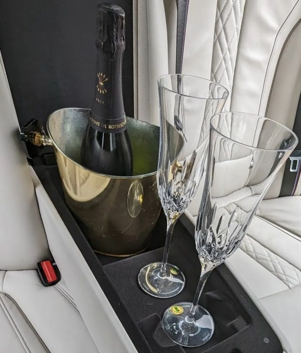 Wedding Car Hire - Modern Wedding Cars - Image 3
