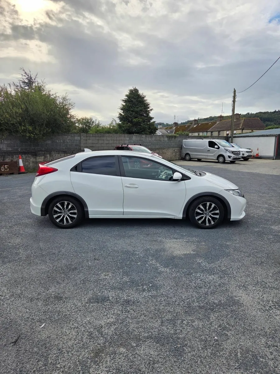 Honda Civic 2013/2 - Image 1