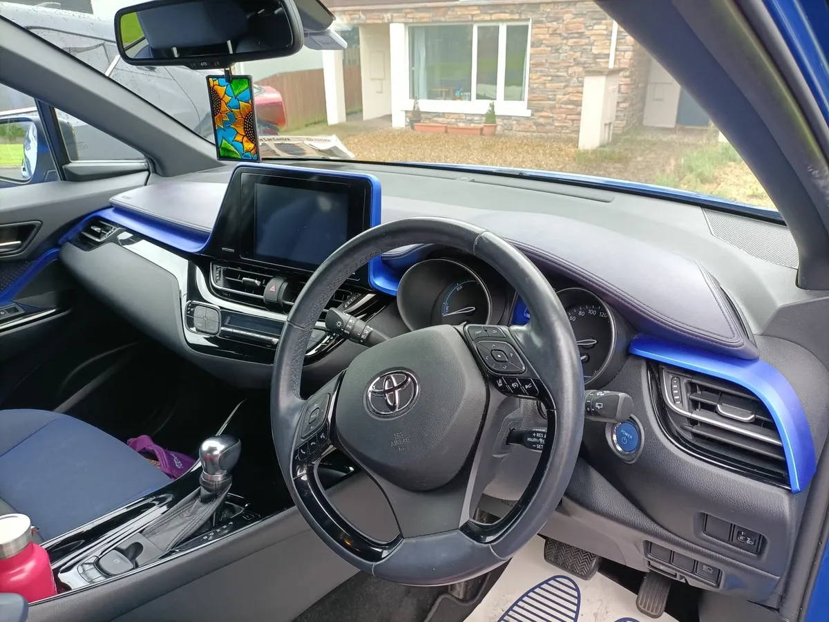 Toyota C-HR 2018 - Image 4