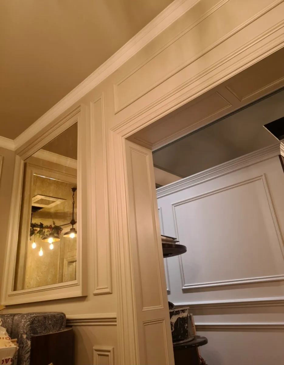Carpenter - Wall panelling - Image 3