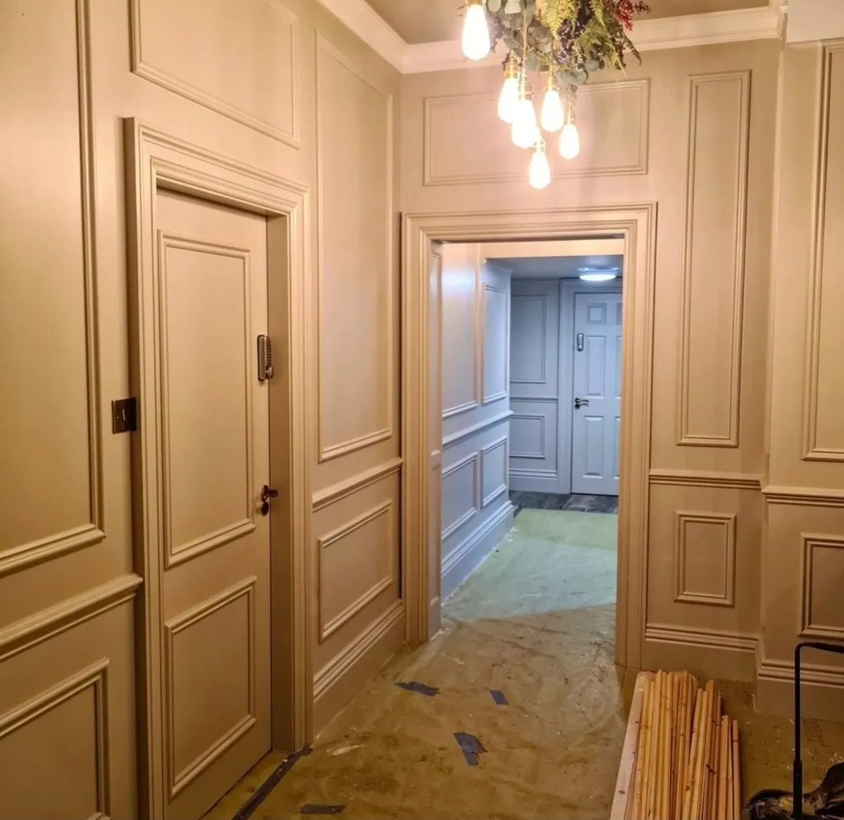 Carpenter - Wall panelling - Image 4