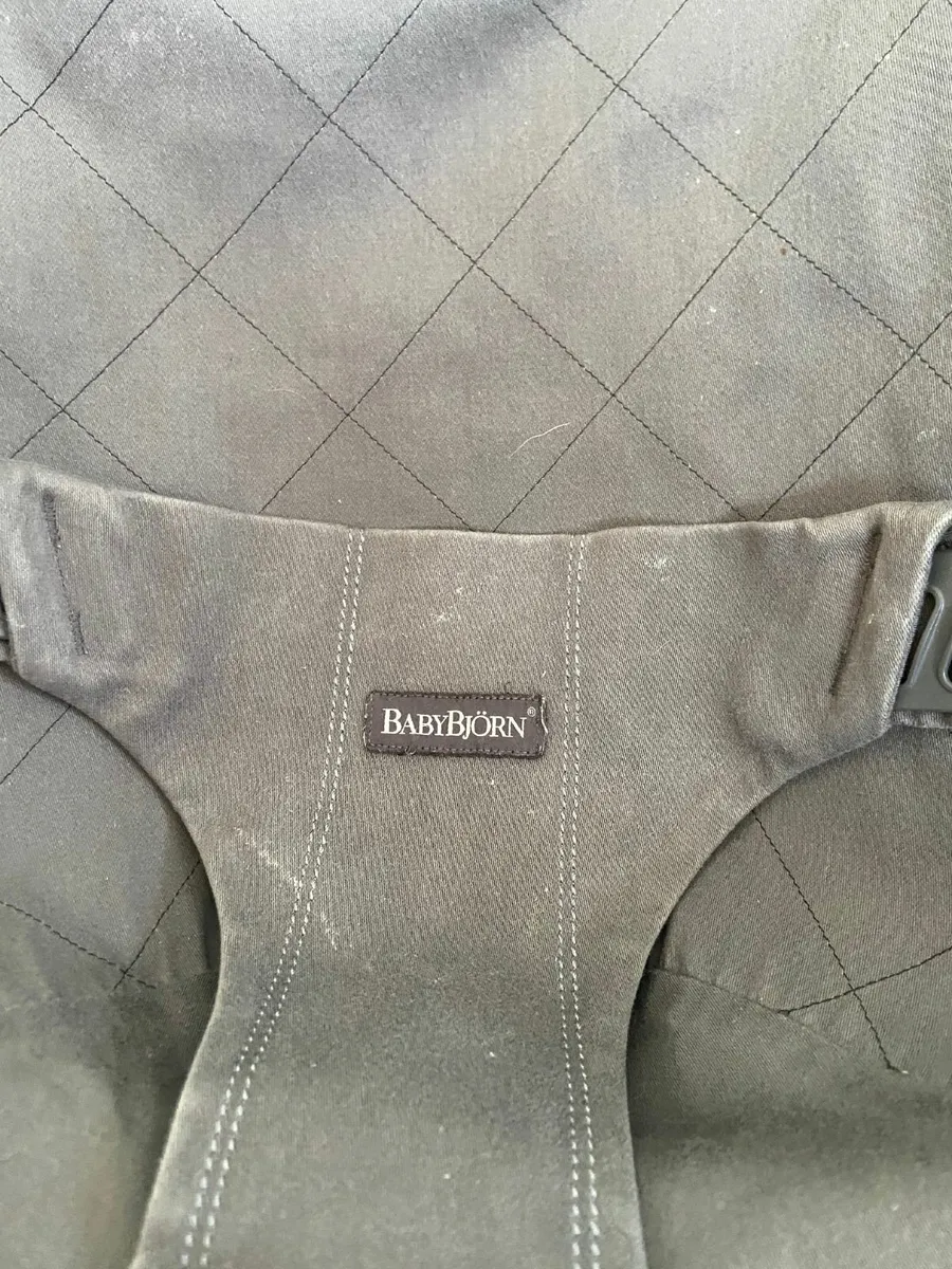BabyBjorn baby bouncer, anthracite grey in colour - Image 3