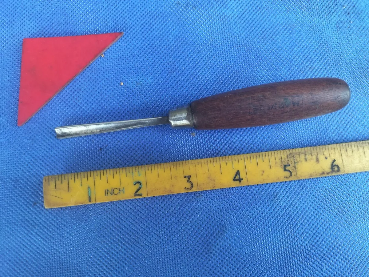Carvers 1/4" Gouge - Image 1