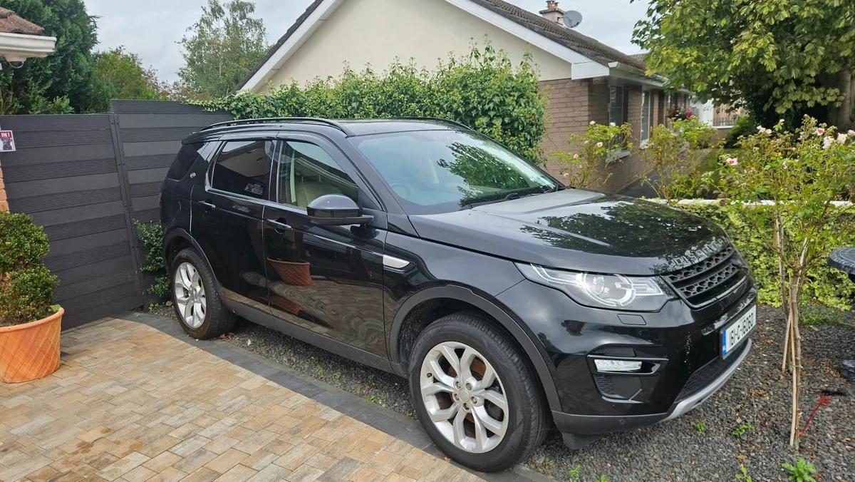 LR Discovery Sport HSE Automatic 7 Seater top spec - Image 2