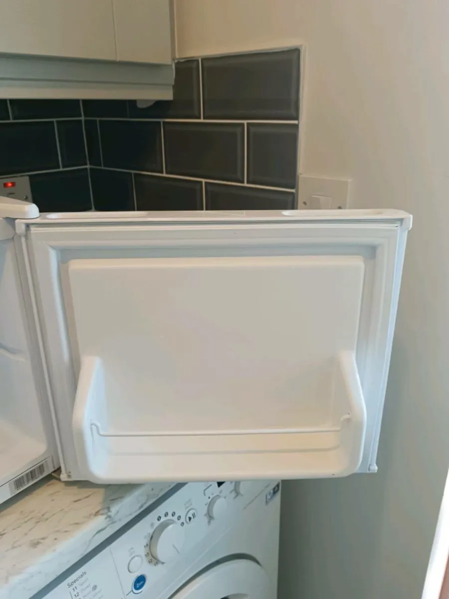 Countertop fridge - Image 3