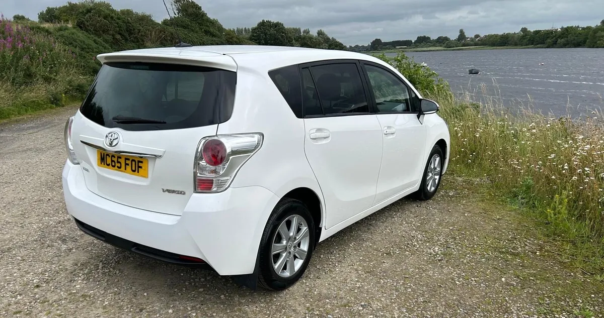 Toyota verso - Image 2