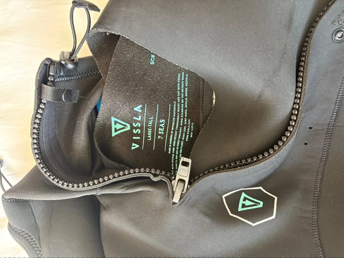 Vissla Wetsuit - Image 3