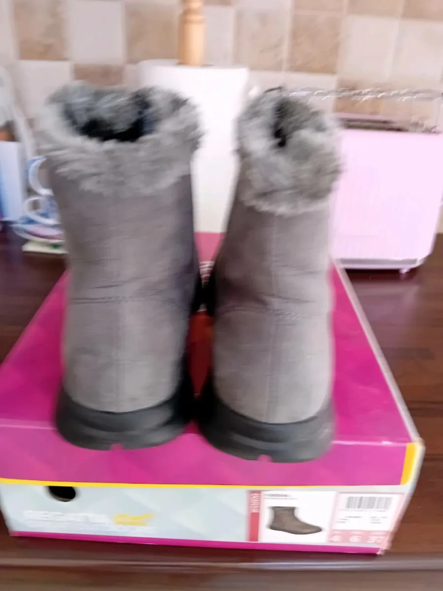 REGATTA LADIES ANKLE BOOTS NEW BOXED - Image 2