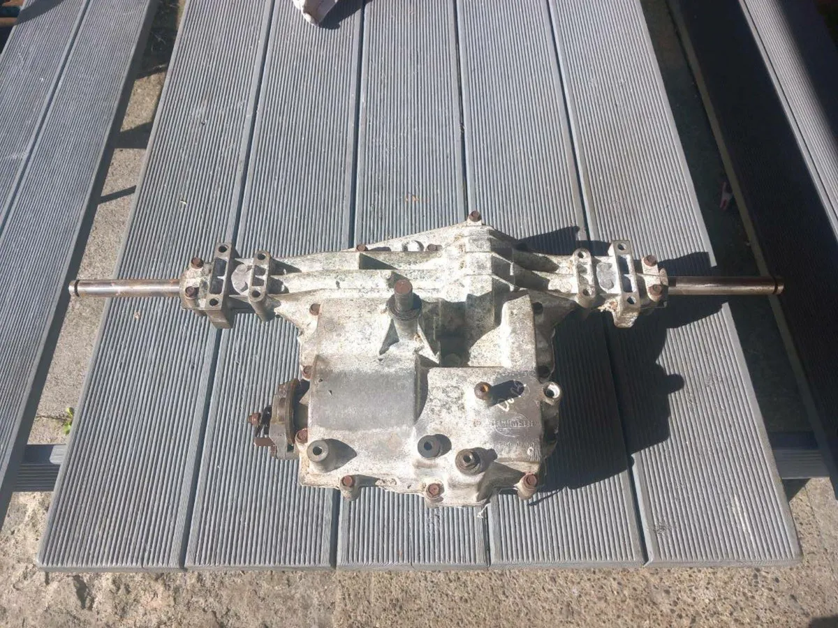 Husqvarna/peerless manual gearbox for sale - Image 1