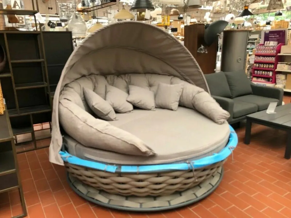 Day bed garden furniture lounge bed brand new - Image 2