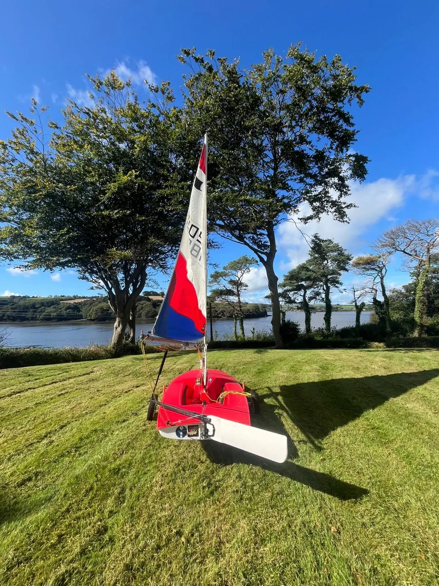 Topper Sailing Dinghy - Image 3