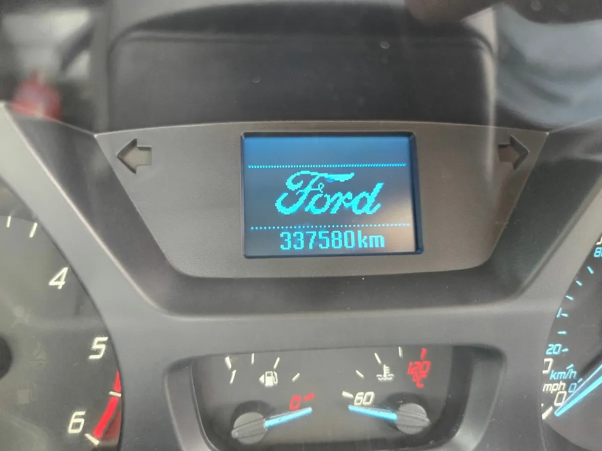Ford Transit 2017 - Image 2