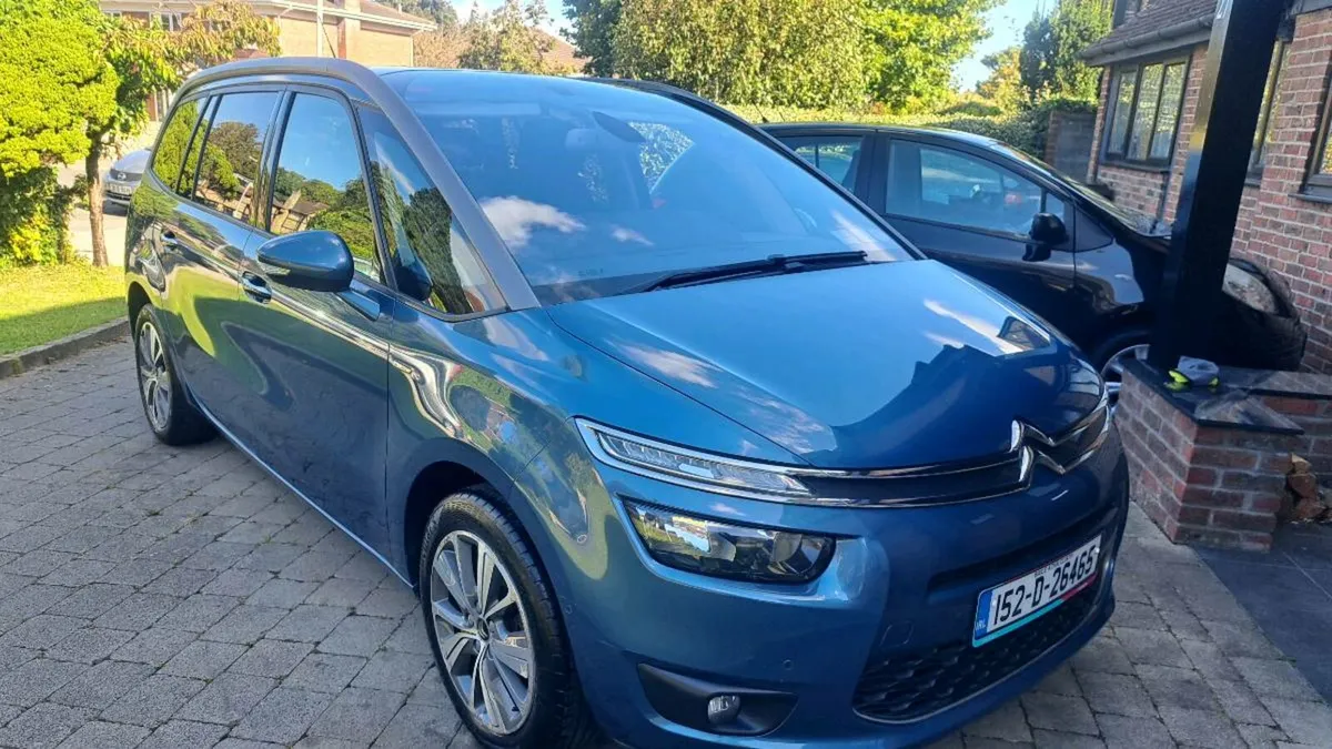 CITREON C4 PICASSO 7SEATS 2015 HIGH SPEC SUPERB - Image 1