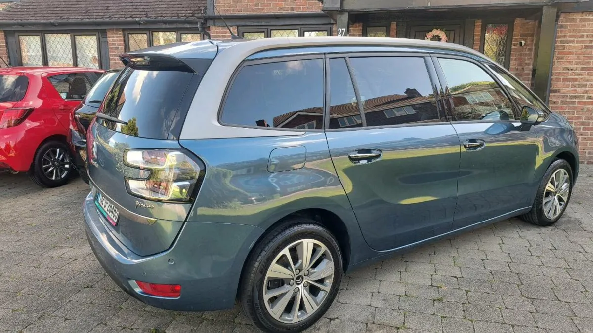 CITREON C4 PICASSO 7SEATS 2015 HIGH SPEC SUPERB - Image 2